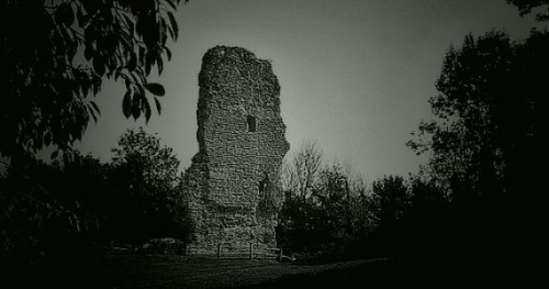 Bramber-Castle.-Sussex-570x300