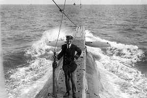 Edward_Courtney_Boyle_aboard_HMS_E14
