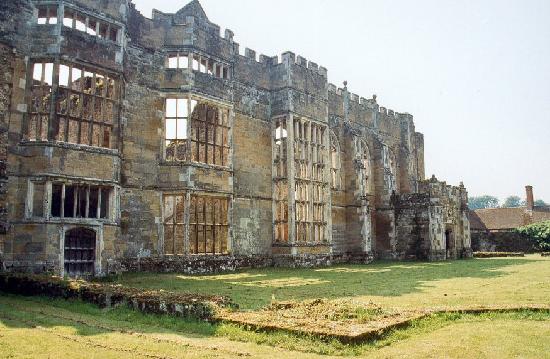 cowdray-castle